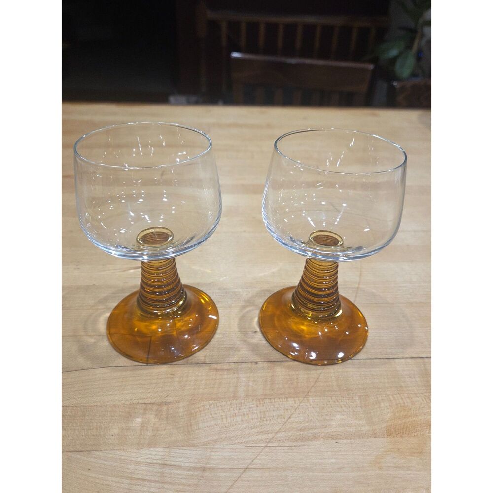 Pair Vintage German Amber Beehive Ribbed Stem Roemer Wine Glasses 5.5 In